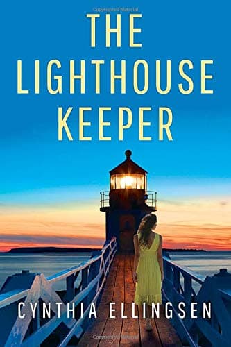 The Lighthouse Keeper (A Starlight Cove Novel)