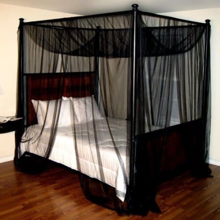 Palace Four Poster Bed Canopy Net Color: Black