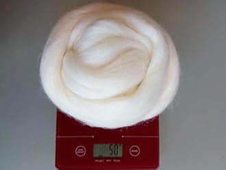 100% Merino Wool Roving Tops – Chunky Giant Yarn for Arm Knitting, Blanket Weaving, Needle & Wet Felting - White, 50 g–4 kg (500 g)