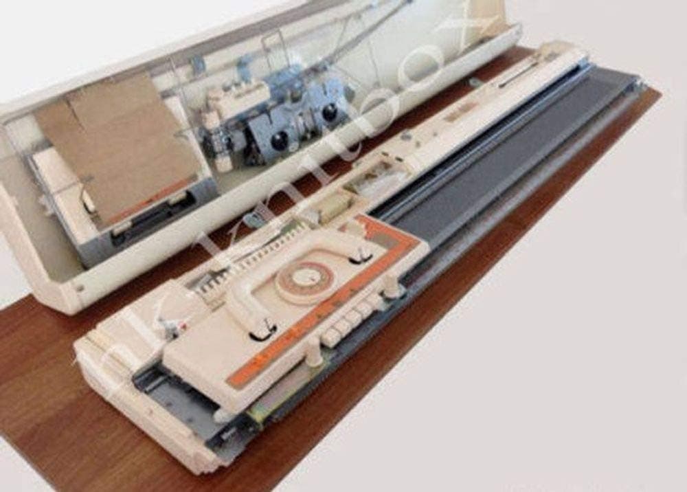 Weaver KH260 Punch Card Chunky Knitting Machine