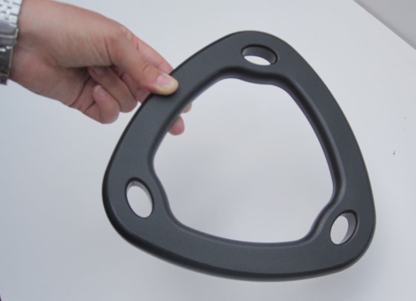 Triple Dog Leash Handle, 3 Way Dog Coupler Multi-Leash UTurn Handle with which you can walk 3 dogs on 3 leashes and untangle in seconds. Black.