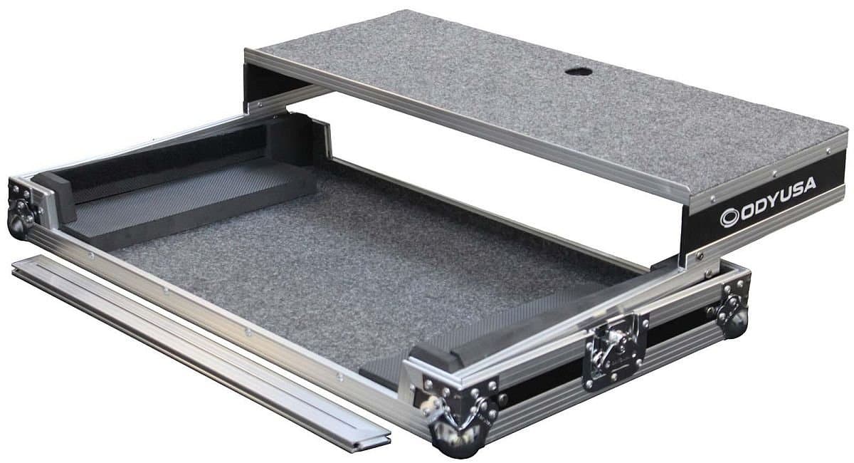 Odyssey Cases FZGSDJC2 | Flight Zone Large Size Universal DJ Controller Glide Style Case