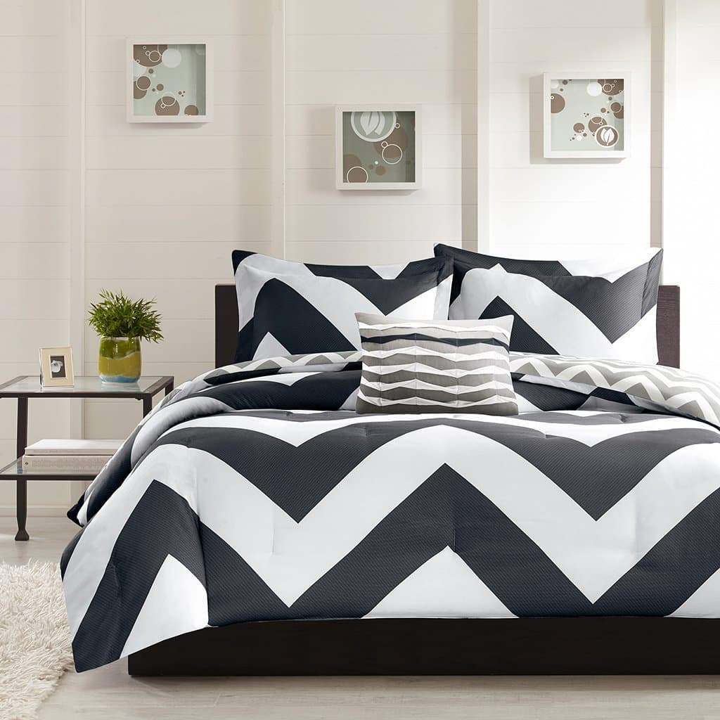 4 Piece Plush Reversible Zig Zag Chevron Print Comforter Set, Teal/Grey, Black, Grey - Queen, King Size (Queen, Black/Grey)