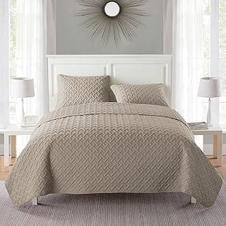 VCNY Home Quilt Super Soft Reversible Bedding Set with Matching Shams, Seasons, King, Nina Taupe