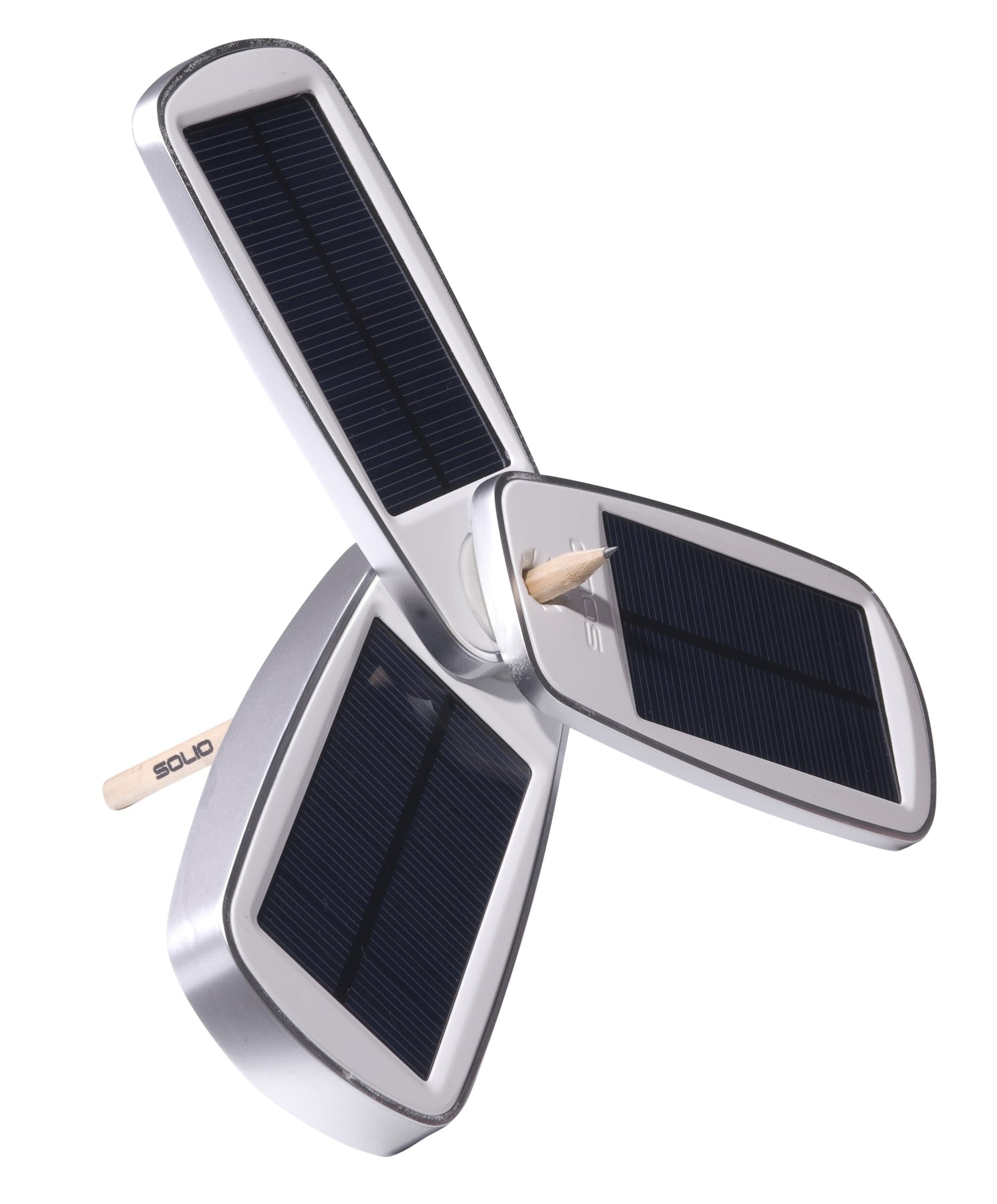 Solio Classic2 Battery Pack and Solar Charger (Silver)